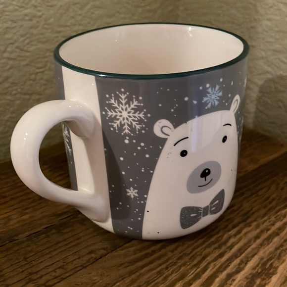 Winter Wonder Lane 16oz Polar Frost ceramic mug, polar bear and snowflake motif - Picture 2 of 7